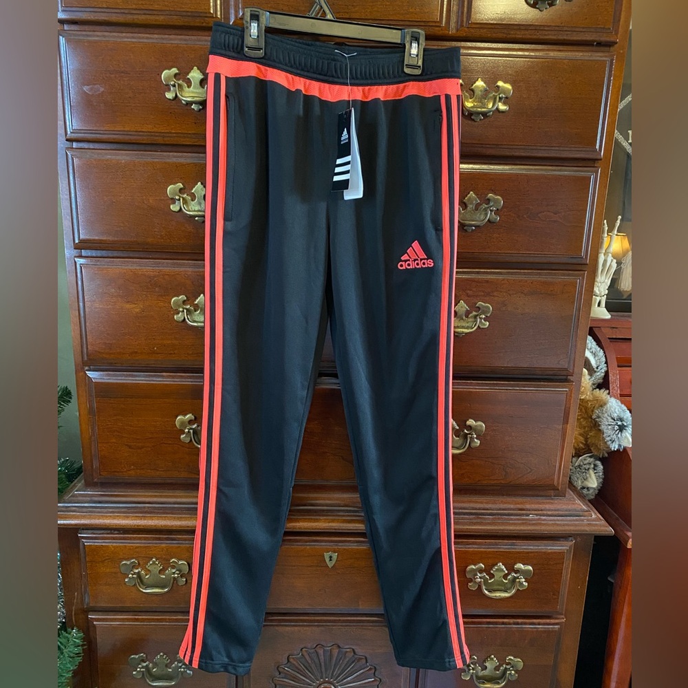 Adidas joggers (Youth L)